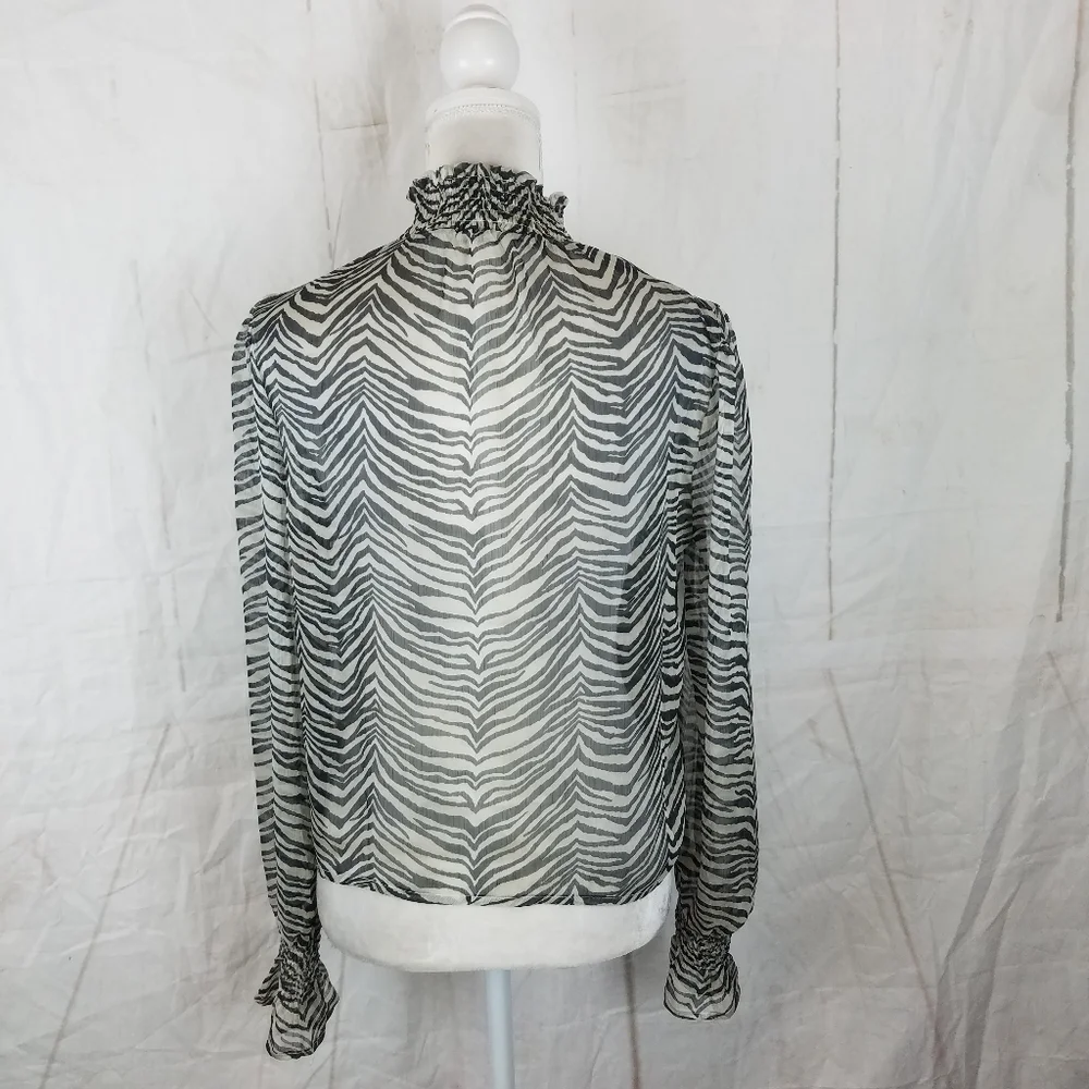 Blue blush sheer zebra print top - Picture 4 of 8
